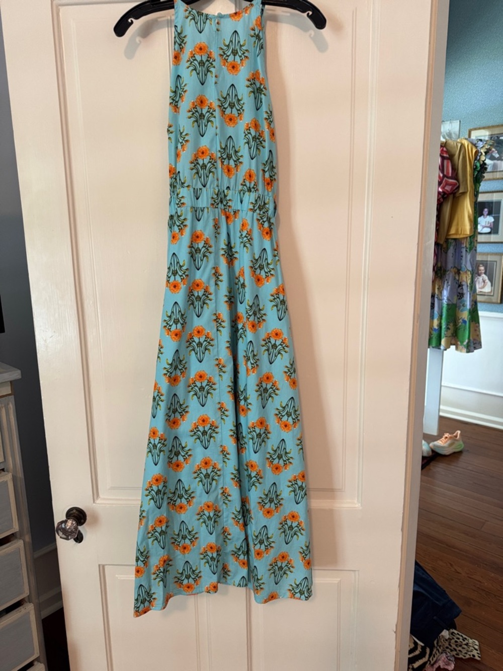 Dress - Picture 5 of 6